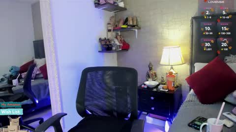 Snapshot of mariana_c chatting on 11/07/25, 03:01 Mar y online show from 11/07/25, 03:01