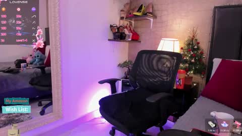 Snapshot of mariana_c chatting on 12/02/25, 03:07 Mar y online show from 12/02/25, 03:07