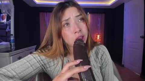 Mariana Castro online show from 10/24/25, 03:25