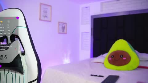 Snapshot of mariana_monroe04 chatting on 09/26/25, 06:56 Mariana  online show from 09/26/25, 06:56