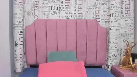 Snapshot of mariana_murillo__ chatting on 10/05/25, 04:00 Mariana online show from 10/05/25, 04:00