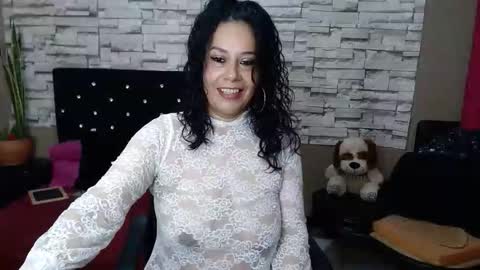 Snapshot of mariana_night chatting on 01/10/26, 04:14 mariana_night online show from 01/10/26, 04:14
