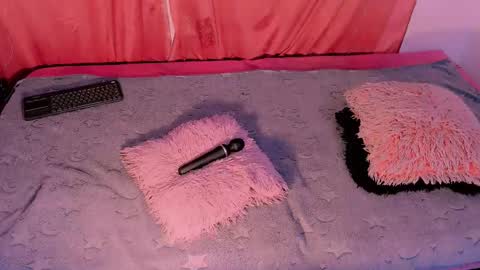 Mariana online show from 11/15/25, 11:07