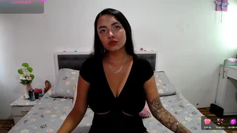 mariana_sara online show from 01/21/25, 12:39