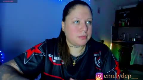 Snapshot of mariana_spellman chatting on 04/12/26, 02:05 Emely online show from 04/12/26, 02:05
