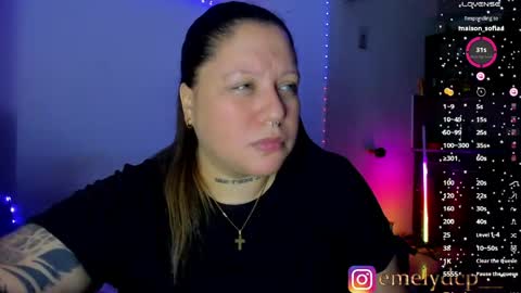 Snapshot of mariana_spellman chatting on 04/18/26, 08:40 Emely online show from 04/18/26, 08:40