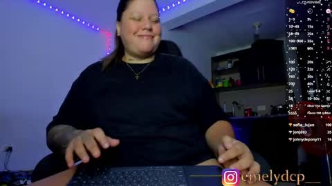 Snapshot of mariana_spellman chatting on 05/16/26, 10:36 Emely online show from 05/16/26, 10:36