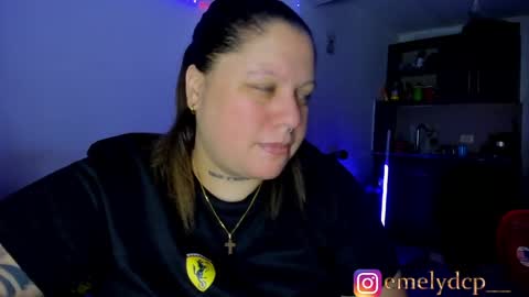 Snapshot of mariana_spellman chatting on 05/17/26, 09:28 Emely online show from 05/17/26, 09:28