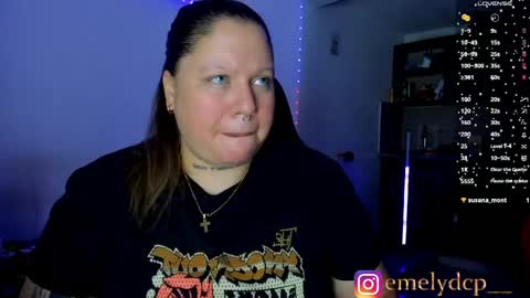 Snapshot of mariana_spellman chatting on 05/25/26, 05:02 Emely online show from 05/25/26, 05:02