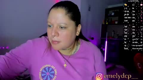 Snapshot of mariana_spellman chatting on 06/12/26, 05:50 Emely online show from 06/12/26, 05:50