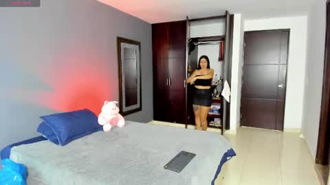 MARIANA Y VALENTINA online show from 07/22/26, 11:13