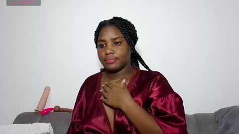 marianaee online show from 10/28/25, 03:43
