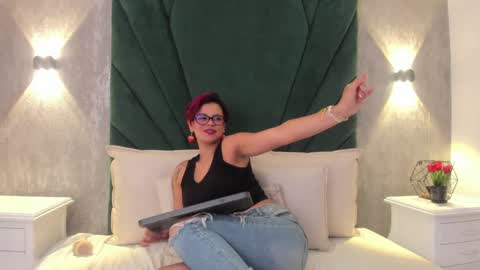 Mariana online show from 12/10/24, 10:58