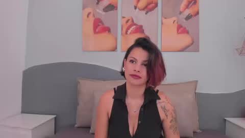 Mariana online show from 03/21/26, 01:48