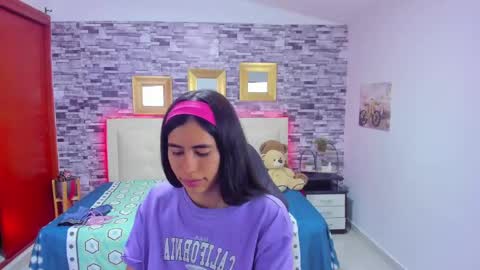 Mariana online show from 12/10/24, 01:22