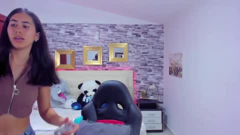 Mariana online show from 03/10/25, 08:56