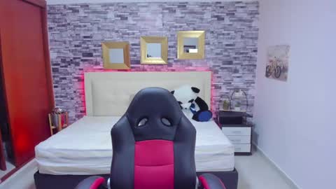 Mariana online show from 03/12/25, 08:31