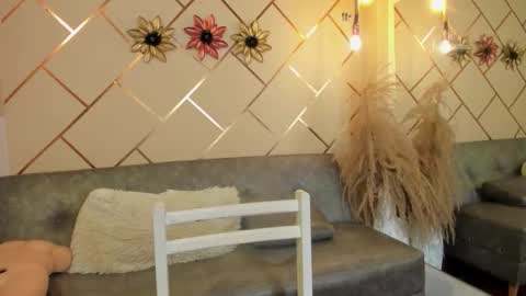 marianeporter online show from 10/14/25, 02:01