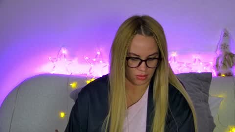 Maria online show from 12/06/24, 10:19