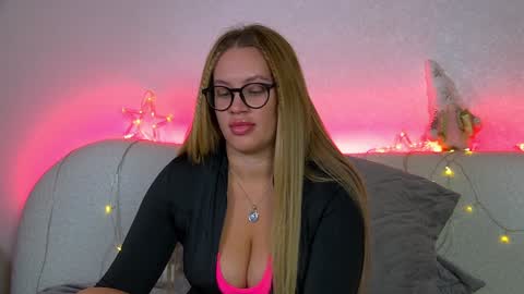 Maria online show from 01/11/25, 06:54
