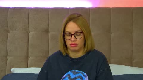 Maria online show from 09/19/25, 06:15