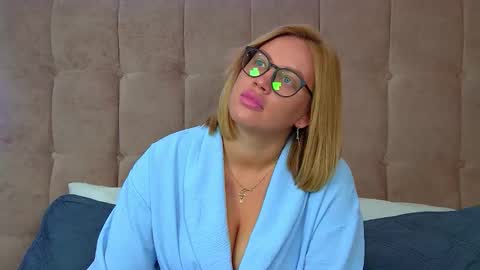 Maria online show from 10/09/25, 06:22