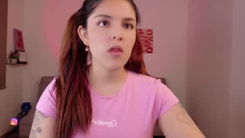 mariangeel_ online show from 12/05/25, 01:03