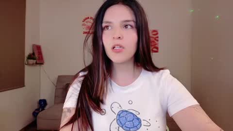 Snapshot of mariangeel_ chatting on 06/11/26, 12:54 mariangeel_ online show from 06/11/26, 12:54
