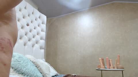 Snapshot of mariangel_bigboobs chatting on 03/05/26, 12:23 la crespa x online show from 03/05/26, 12:23