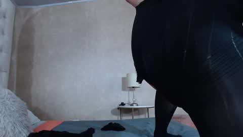 Snapshot of mariangel_bigboobs chatting on 03/28/26, 12:38 la crespa x online show from 03/28/26, 12:38