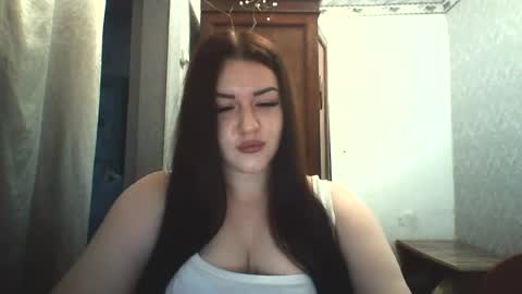 Snapshot of mariangloom chatting on 07/21/26, 12:18 mariangloom online show from 07/21/26, 12:18