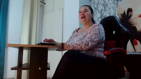 Snapshot of mariani_smith chatting on 10/14/25, 12:06 Mariani online show from 10/14/25, 12:06