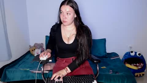 Mariana online show from 09/21/25, 02:13