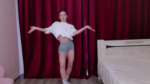 marianna_meow246 online show from 02/26/26, 12:37