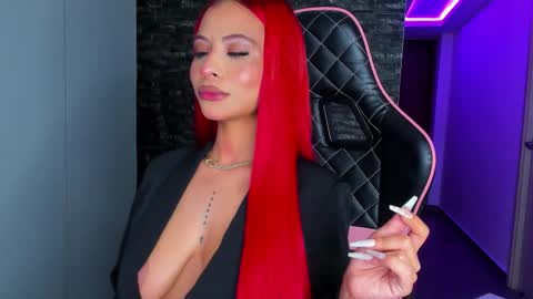 M A R I A N E online show from 09/21/25, 07:43