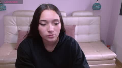 Snapshot of marianne_cam chatting on 06/09/26, 12:50 marianne_cam online show from 06/09/26, 12:50