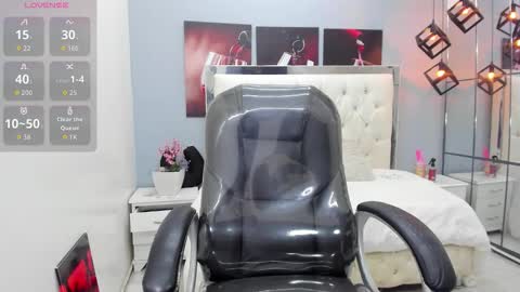 Snapshot of mariansexx chatting on 02/11/26, 12:43 Marian Sexy online show from 02/11/26, 12:43