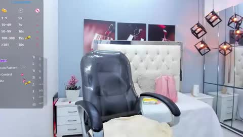 Snapshot of mariansexx chatting on 03/10/26, 12:43 Marian Sexy online show from 03/10/26, 12:43