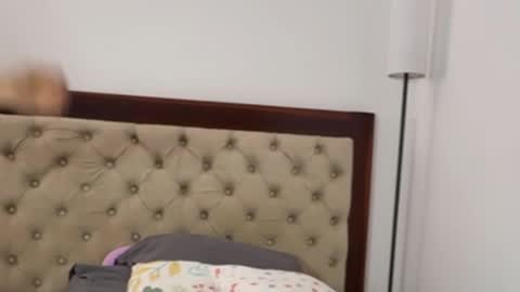 Snapshot of marianthonia1 chatting on 10/04/25, 06:17 Antonia online show from 10/04/25, 06:17