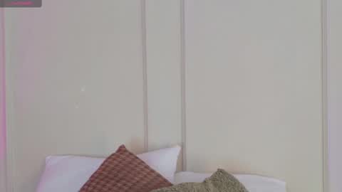 Snapshot of mariapettit chatting on 09/14/25, 12:37 Maria Pettit online show from 09/14/25, 12:37