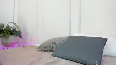 Maria Pettit online show from 11/29/25, 11:35