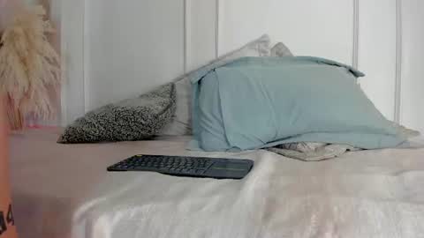 Maria Pettit online show from 07/08/26, 03:00