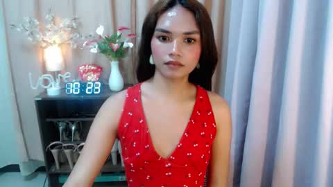 Maria online show from 09/17/25, 07:43