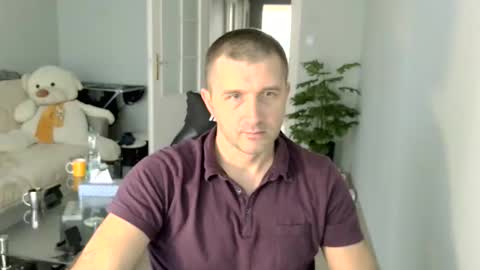 Snapshot of maribor5879 chatting on 02/26/25, 01:08 maribor5879 online show from 02/26/25, 01:08
