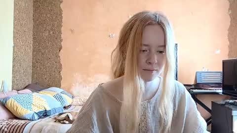 Kate online show from 07/26/26, 11:22