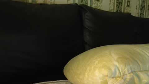 Mari online show from 02/11/25, 03:18