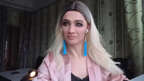 Mari online show from 02/25/25, 12:03