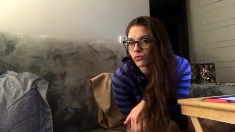 marie00090 online show from 11/04/25, 08:35