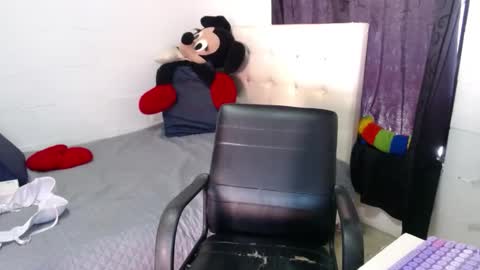 Snapshot of marie__brown chatting on 11/07/25, 03:12 Marie online show from 11/07/25, 03:12