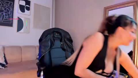 marie_bass online show from 07/20/26, 02:08